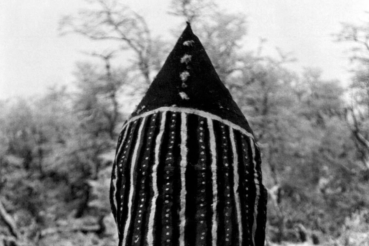 memoria-ancestral-expo-muestra-la-vida-de-los-selknam-yamana-y-kawesqar-en-fotos